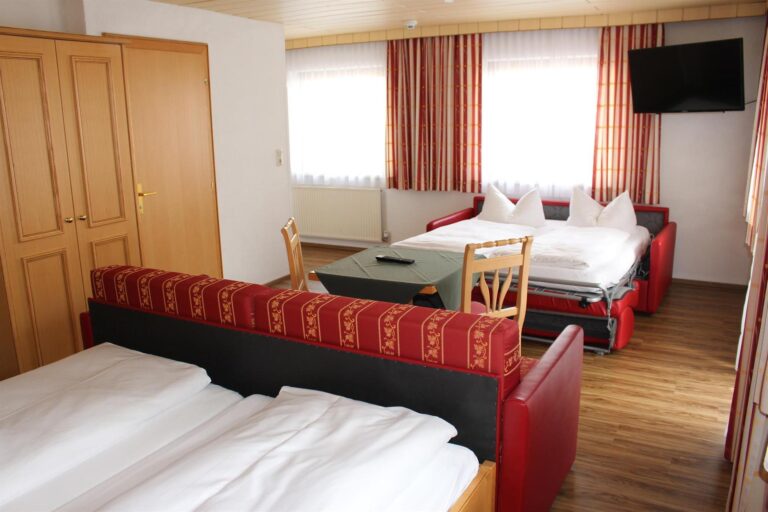 Zimmer mit Schlafsofas